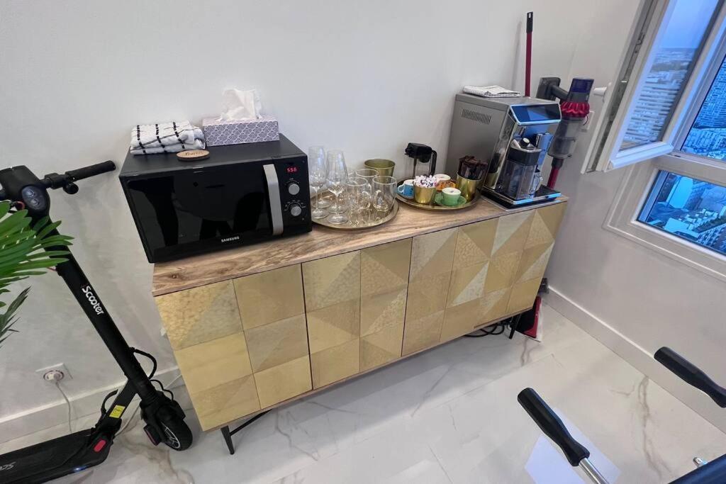 Nice Apartment With Amazing View Of Paris + Parking エクステリア 写真