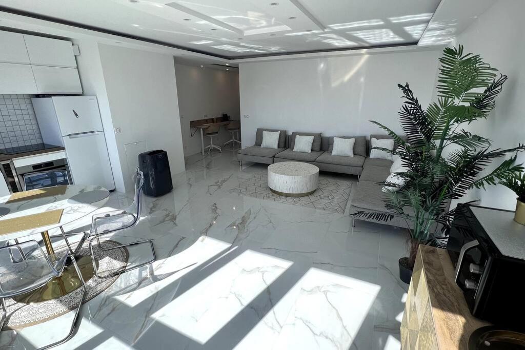 Nice Apartment With Amazing View Of Paris + Parking エクステリア 写真
